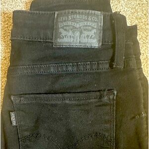 Levi’s 721 black high rise skinny size 26